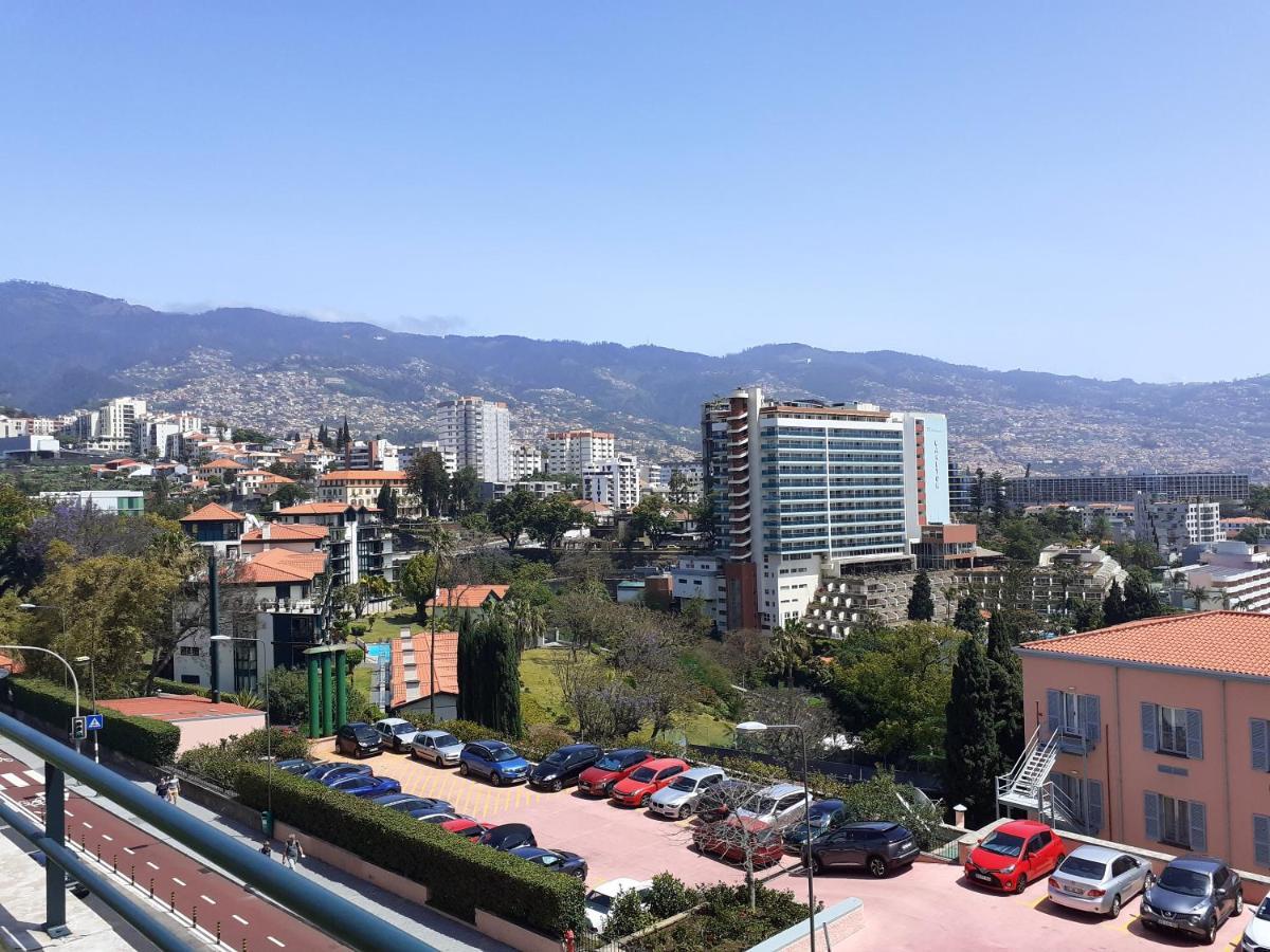 Modern With Sea View In Sao Martinho 60 Sqm Pool Apartamento Funchal (Madeira)